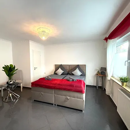 Апартаменты Mira 12 Пульхайм